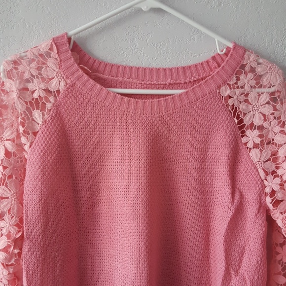 Floral sleeves Pink Shirt - Picture 2 of 5